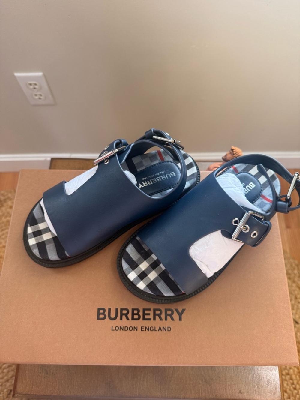 Burberry Navy Leather Kids Sandals with Signature Check Insole